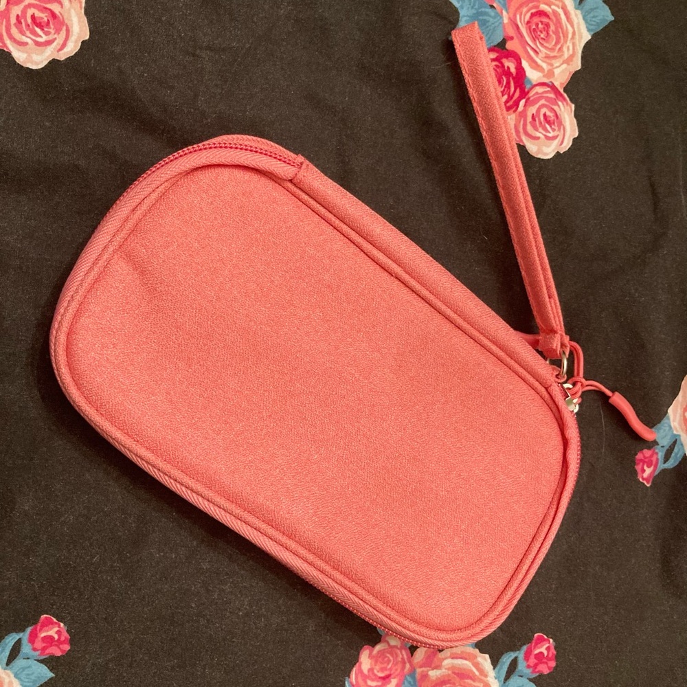 Pink Travel Wristlet Organizer